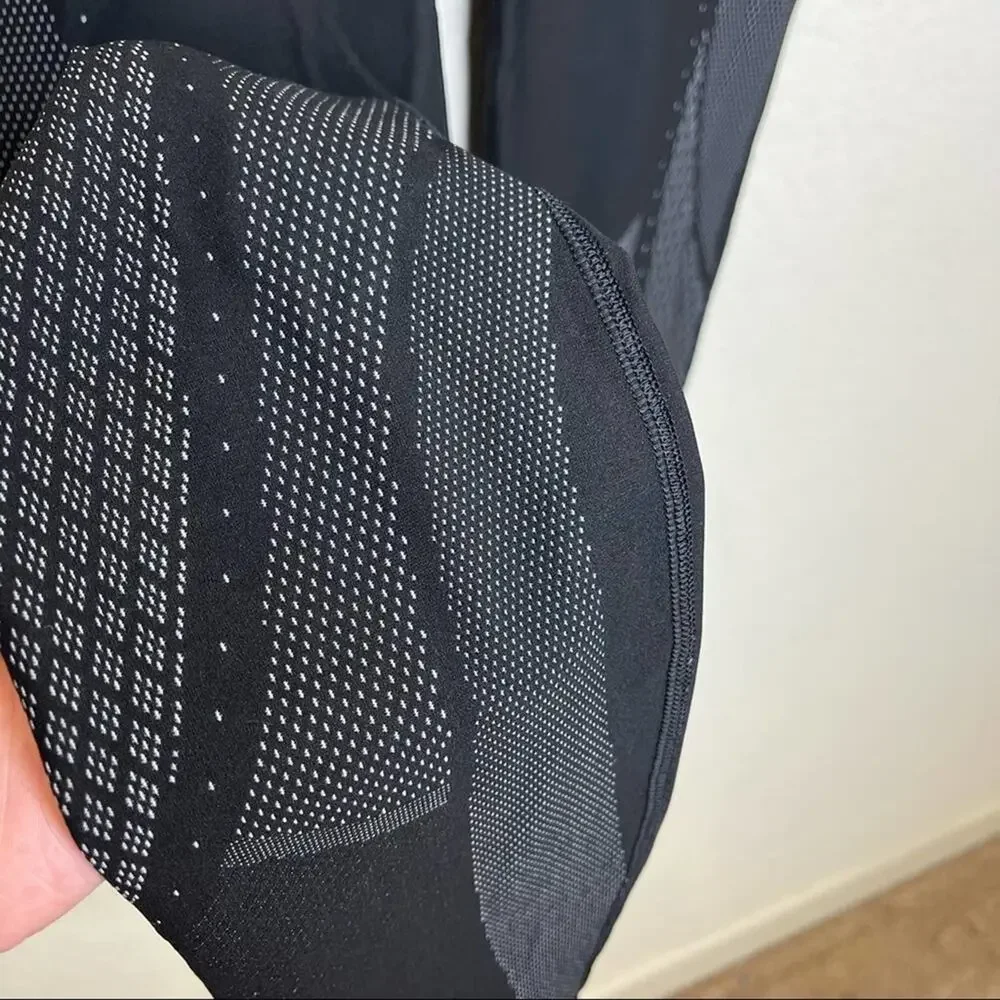 Lululemon Mapped Out High Rise Tight‎ Black Glacier Size 4